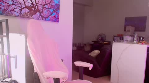 Jade49 online show from 11-17-25, 12:38