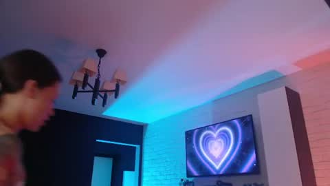 Jade online show from 06-19-26, 10:41