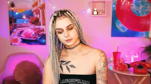 Snapshot of jade_castle chatting on 12-16-24, 04:27 jade_castle online show from 12-16-24, 04:27