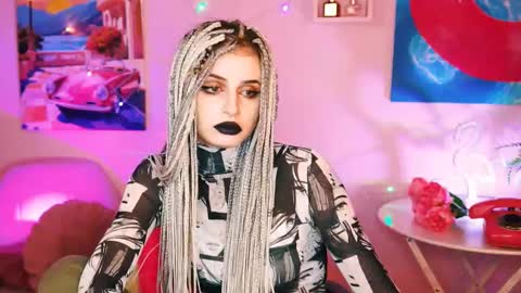 Snapshot of jade_castle chatting on 12-20-24, 04:31 jade_castle online show from 12-20-24, 04:31