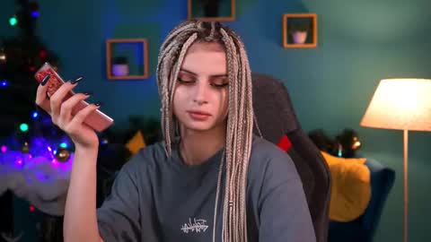 Snapshot of jade_castle chatting on 12-21-24, 04:09 jade_castle online show from 12-21-24, 04:09