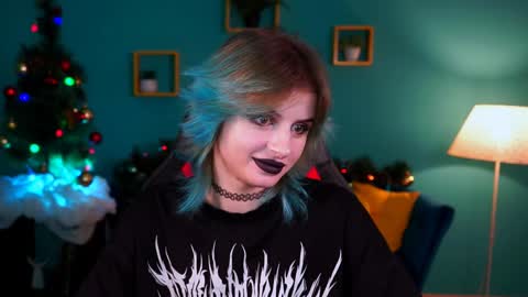 Snapshot of jade_castle chatting on 01-11-25, 10:51 jade_castle online show from 01-11-25, 10:51