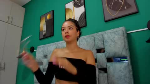 jade_lovv online show from 04-17-26, 07:50