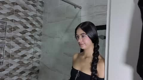 jade_lovv online show from 06-04-26, 12:22