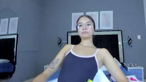 jade_lovv online show from 06-27-26, 07:08