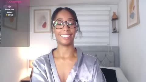 Jade smile online show from 01-27-25, 02:46