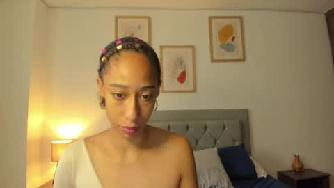 Jade smile online show from 10-21-25, 03:13