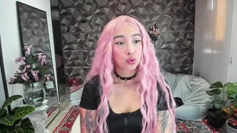 Snapshot of jade_porn chatting on 12-04-24, 11:52 Jade independent model online show from 12-04-24, 11:52