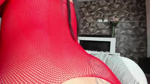Snapshot of jade_porn chatting on 12-06-24, 02:38 Jade independent model online show from 12-06-24, 02:38