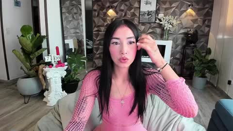 Snapshot of jade_porn chatting on 01-15-25, 12:36 Jade independent model online show from 01-15-25, 12:36