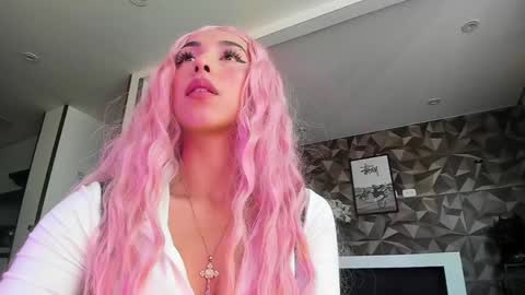 Snapshot of jade_porn chatting on 01-18-25, 02:33 Jade independent model online show from 01-18-25, 02:33