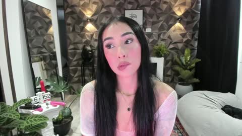Snapshot of jade_porn chatting on 02-04-25, 11:49 Jade independent model online show from 02-04-25, 11:49