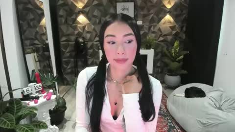 Snapshot of jade_porn chatting on 02-11-25, 11:32 Jade independent model online show from 02-11-25, 11:32