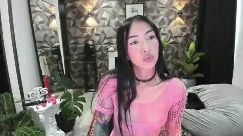 Snapshot of jade_porn chatting on 02-14-25, 11:53 Jade independent model online show from 02-14-25, 11:53