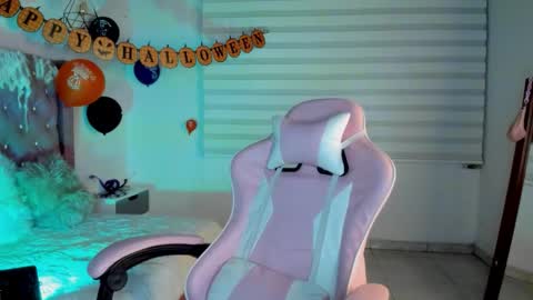 Snapshot of jade_sweetie chatting on 10-30-25, 02:46 Jade online show from 10-30-25, 02:46