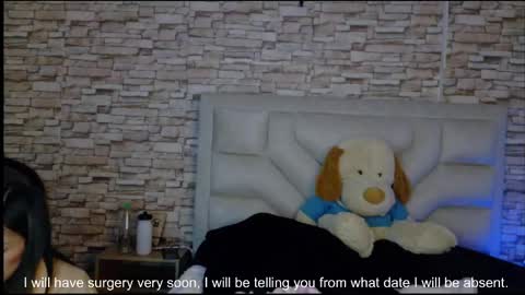 jade white  online show from 05-04-26, 12:56