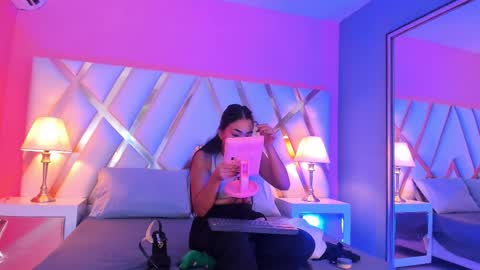 Snapshot of jadeekhan chatting on 10-09-25, 08:40 Jade online show from 10-09-25, 08:40