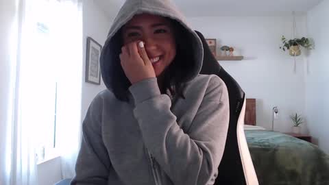 Jade Love online show from 01-14-25, 08:15