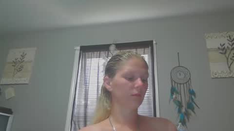 JadeLuv online show from 05-01-26, 04:55