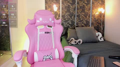 JADE online show from 01-22-25, 04:55