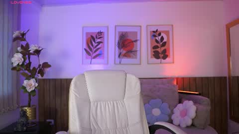Jade Summer online show from 06-16-26, 11:46