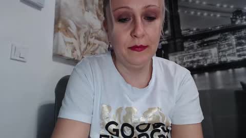 kate online show from 12-11-24, 12:02