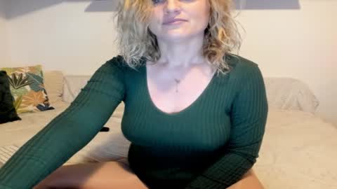 elena online show from 02-02-25, 02:38