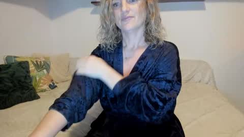 elena online show from 02-23-25, 02:51