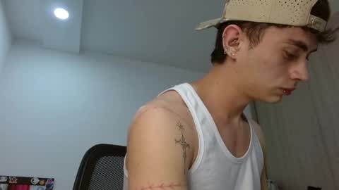 Snapshot of jaico_santos1 chatting on 05-22-26, 11:21 Jaico online show from 05-22-26, 11:21