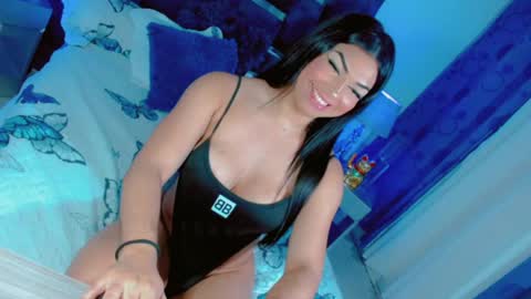 KAMILA D LOS ANGELES online show from 05-21-26, 12:17