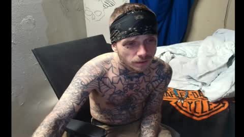 Snapshot of jake265897 chatting on 02-18-26, 07:04 showingitoff online show from 02-18-26, 07:04