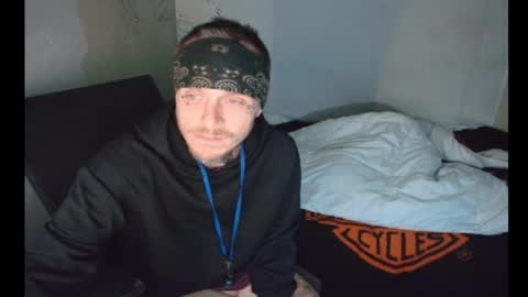 Snapshot of jake265897 chatting on 02-23-26, 04:54 showingitoff online show from 02-23-26, 04:54