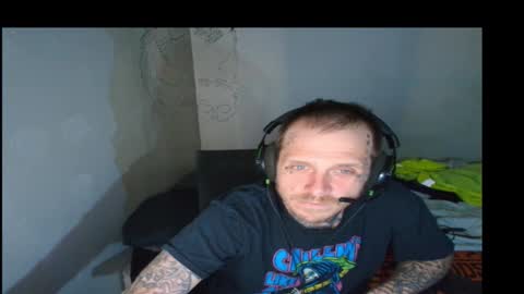 Snapshot of jake265897 chatting on 03-02-26, 06:14 showingitoff online show from 03-02-26, 06:14