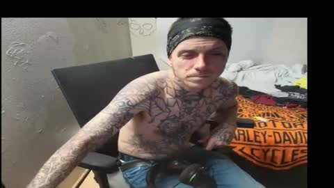 Snapshot of jake265897 chatting on 03-04-26, 05:24 showingitoff online show from 03-04-26, 05:24