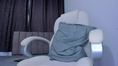 Snapshot of jake_evanss_ chatting on 01-07-25, 06:35 JAKE online show from 01-07-25, 06:35