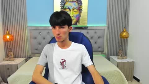 Snapshot of jake_evanss_ chatting on 09-18-25, 08:11 JAKE online show from 09-18-25, 08:11