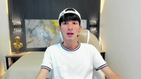 Snapshot of jake_evanss_ chatting on 10-10-25, 08:30 JAKE online show from 10-10-25, 08:30