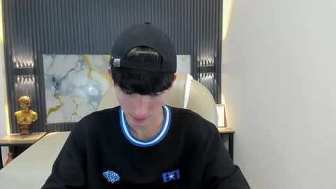 Snapshot of jake_evanss_ chatting on 10-11-25, 08:40 JAKE online show from 10-11-25, 08:40