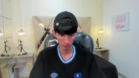 Snapshot of jake_evanss_ chatting on 10-12-25, 08:46 JAKE online show from 10-12-25, 08:46