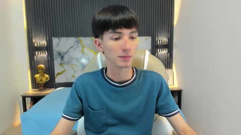 Snapshot of jake_evanss_ chatting on 10-30-25, 09:37 JAKE online show from 10-30-25, 09:37