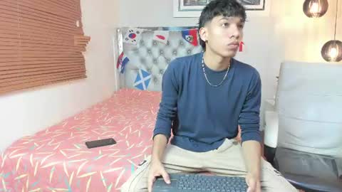 Snapshot of jake_falcon chatting on 06-18-26, 11:36 jake_falcon online show from 06-18-26, 11:36