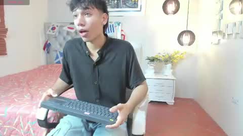 Snapshot of jake_falcon chatting on 06-19-26, 11:25 jake_falcon online show from 06-19-26, 11:25