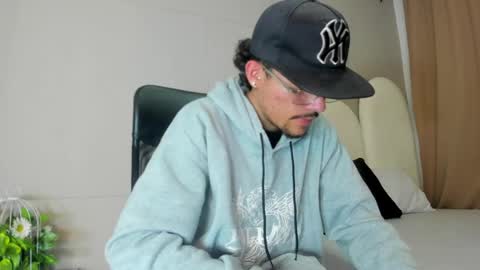 Snapshot of jake_miller__ chatting on 05-05-26, 07:22 Jake online show from 05-05-26, 07:22