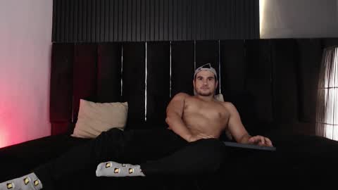 Snapshot of jake_muller1 chatting on 10-31-25, 04:35 Jake online show from 10-31-25, 04:35