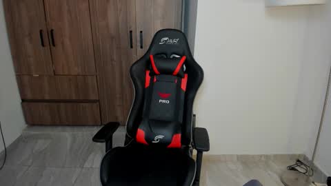 Snapshot of jake_pons chatting on 10-16-25, 01:28 Jake Pons online show from 10-16-25, 01:28