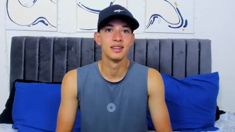 Hi guys im new 3 online show from 02-24-25, 05:53