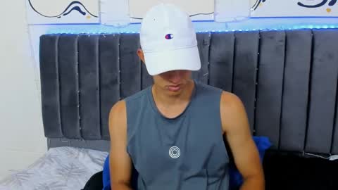 Hi guys im new 3 online show from 03-03-25, 08:21