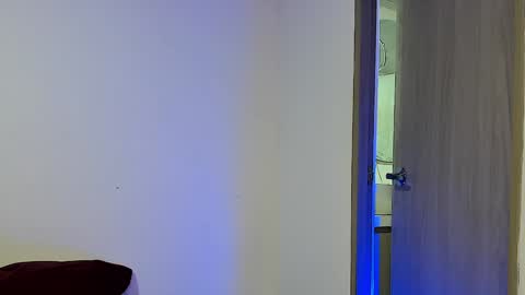 Snapshot of jakee_brown chatting on 02-06-25, 06:08 Santiago online show from 02-06-25, 06:08