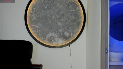 Snapshot of jakee_brown chatting on 11-08-25, 02:56 Santiago online show from 11-08-25, 02:56