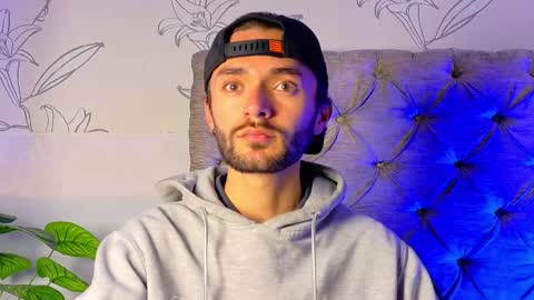 Snapshot of jakemagnus_ chatting on 09-11-25, 11:21 jakemagnus_ online show from 09-11-25, 11:21